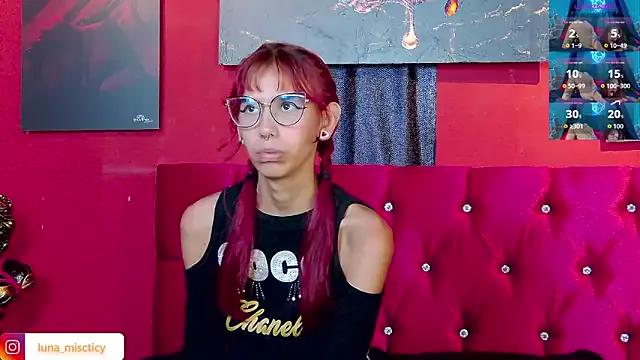 Freechat Lunamistyc on StripChat