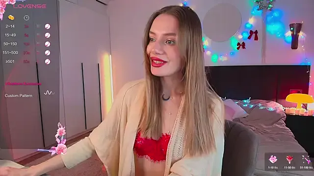 Freechat LunaticaBae on StripChat