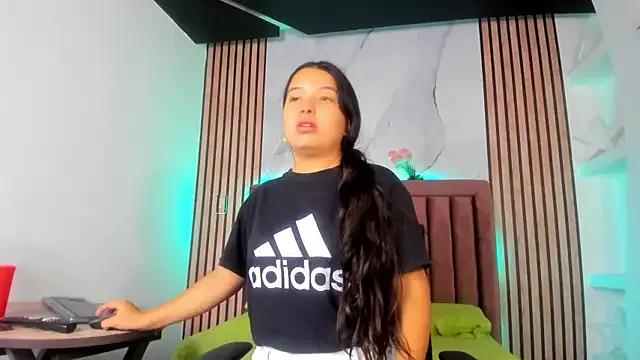 Freechat LunaWiill_ on StripChat