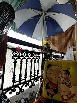 Freechat lyna_bl on StripChat