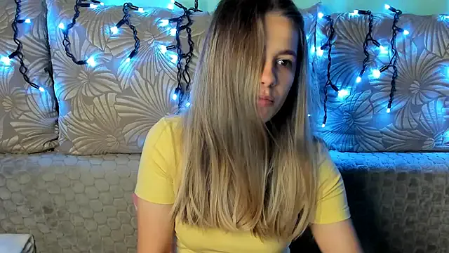 MaggieCake on StripChat