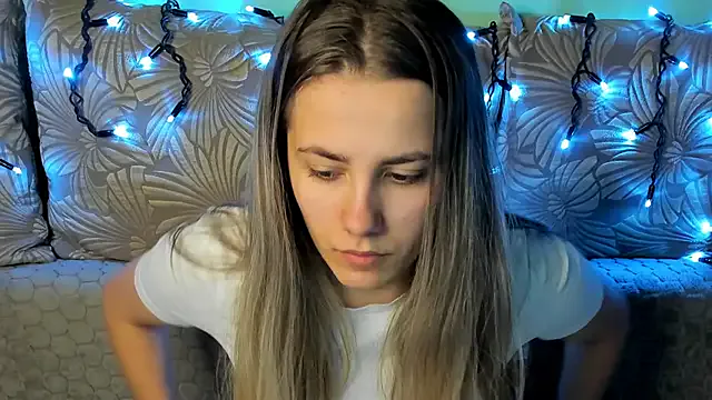 MaggieCake on StripChat