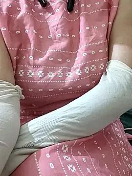 Freechat mallupriyapriya on StripChat