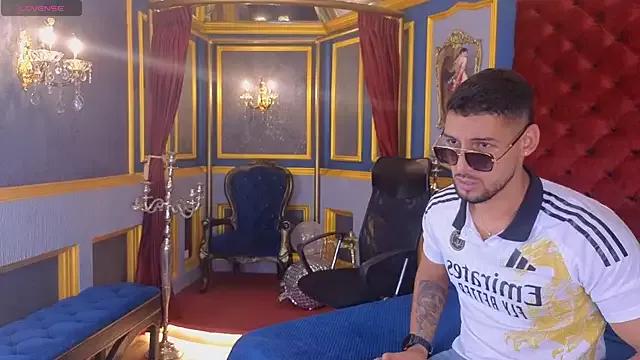 Freechat MarcoVitto on StripChat