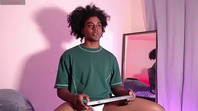 Mark_Nico on StripChat