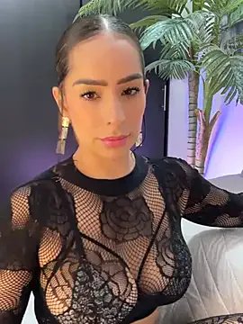 Mau_White — apply oil to the breasts