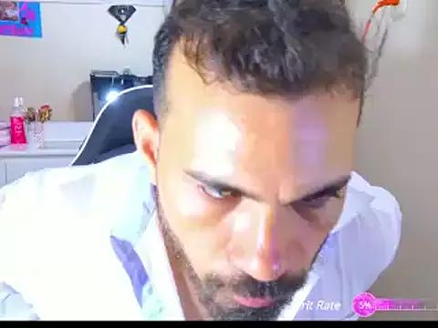 Freechat max_love255 on StripChat