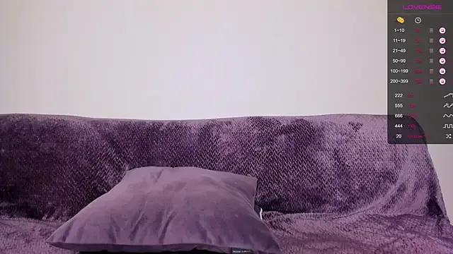 Freechat mayWaya on StripChat