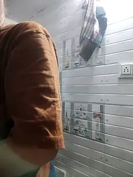 Freechat meenu_bhabhi547 on StripChat