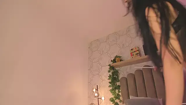 Offline Megan_Leal1 on StripChat