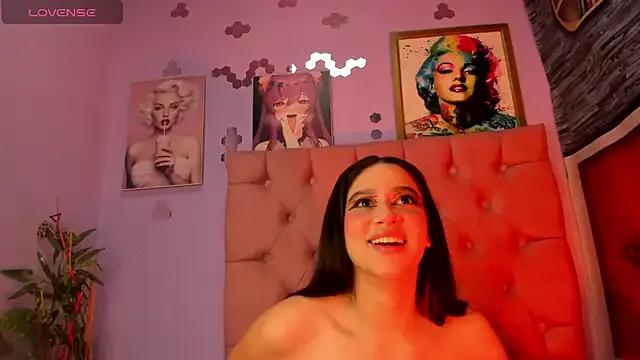 Freechat Megan_Luxe on StripChat