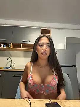Freechat miaceleste on StripChat