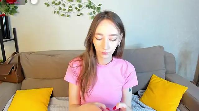 Miche1le_Allenne on StripChat