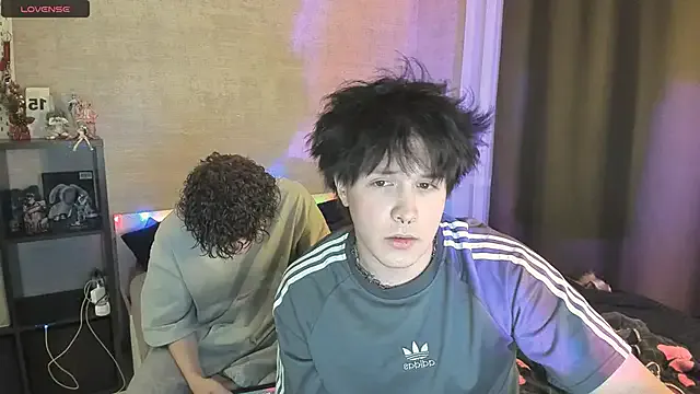 Offline miya_meow_miku on StripChat