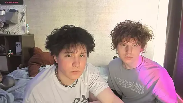 Offline miya_meow_miku on StripChat