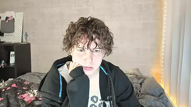 Offline miya_meow_miku on StripChat