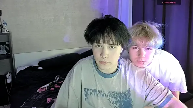 Offline miya_meow_miku on StripChat