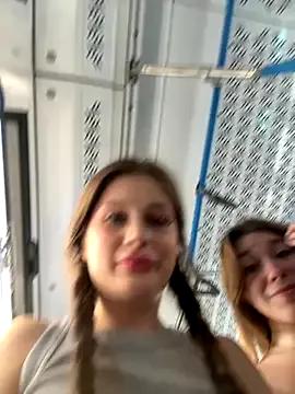 Freechat mmelicious on StripChat