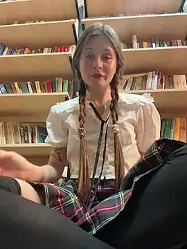 mmelicious — shake ass in library