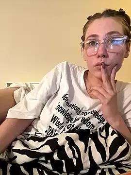 Freechat Molli_Luv on StripChat