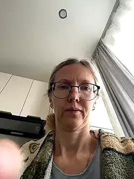 MollyStory on StripChat 