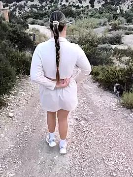 Freechat Mona_Plus on StripChat