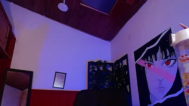 Freechat moon_sunflower on StripChat