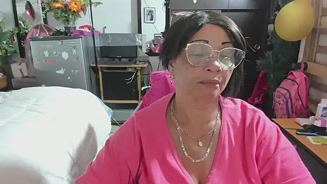 Freechat Mrs_mommy_ on StripChat