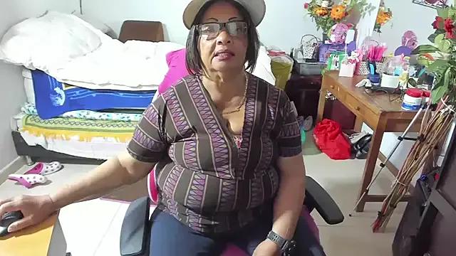 Freechat Mrs_mommy_ on StripChat