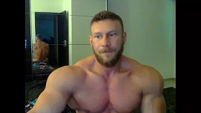 Offline muscularkevin on StripChat