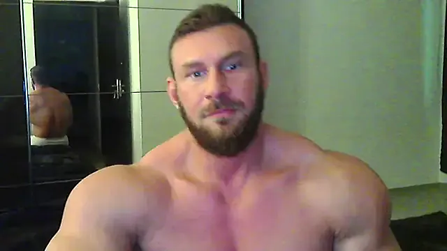 Offline muscularkevin on StripChat