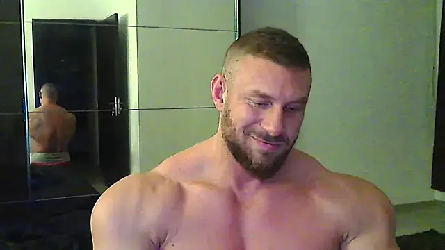 Offline muscularkevin on StripChat