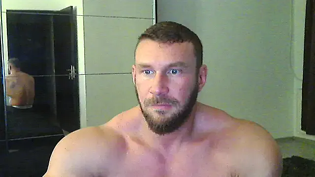 Offline muscularkevin on StripChat