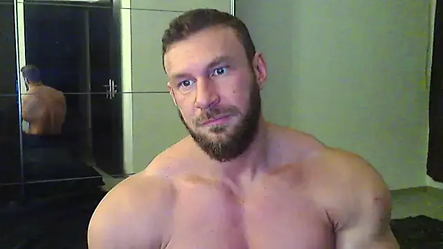 Offline muscularkevin on StripChat
