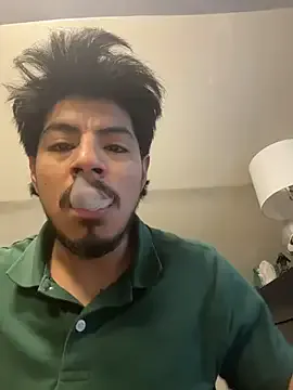 Freechat MynameisPaco on StripChat