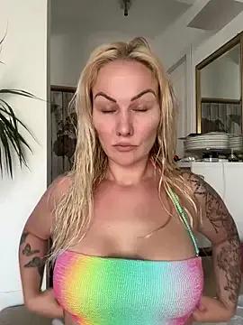 Freechat NastyMilf_ on StripChat