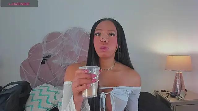 Freechat Nicole_Paradise on StripChat