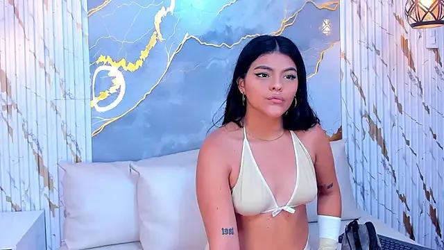 NIKIBUNNY on StripChat