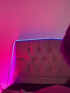 NINA_18_YEARS on StripChat 