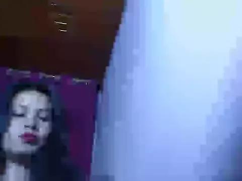 nina_kisslove on StripChat 