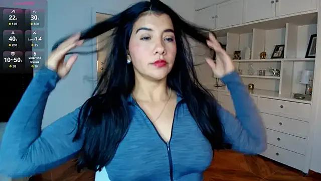 nina_moen on StripChat 