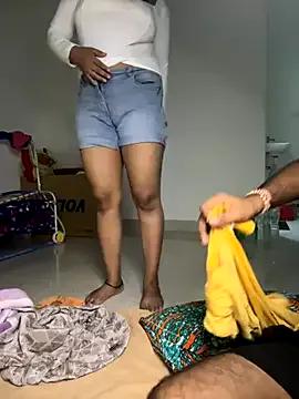 Group nishababybaby on StripChat