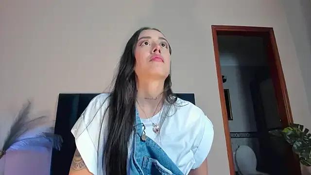 Freechat NoraDasilva on StripChat