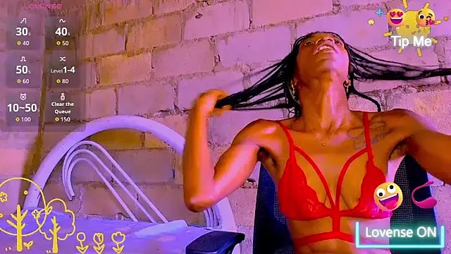 Freechat nzanizy on StripChat