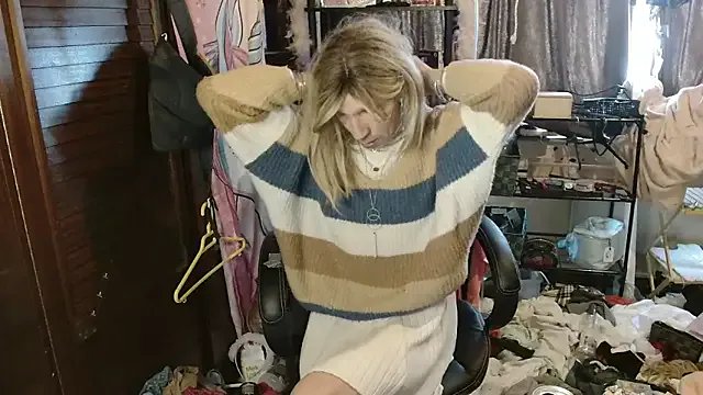 Freechat Ombeline1 on StripChat