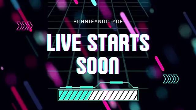 Freechat overlyhotfamily on StripChat