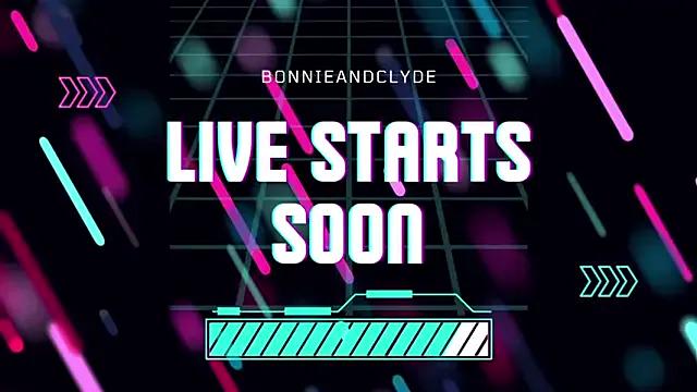 Freechat overlyhotfamily on StripChat