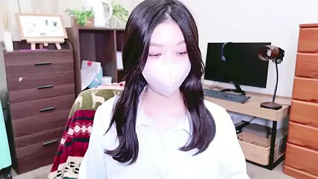 Group oxo_yuna_oxo on StripChat