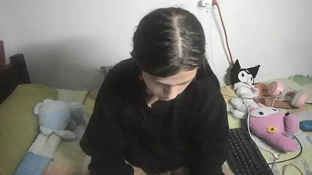 Petite-Goth on StripChat