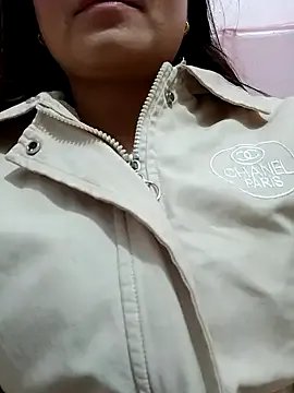 Freechat Phoebe-e on StripChat